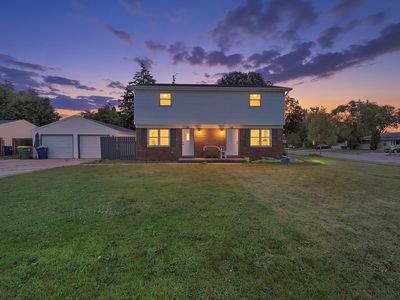 242 N Taylor St, Green Bay, WI, 54303