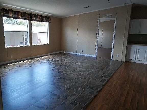 4th image of 5005 NE 2nd Ter