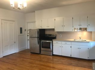 962 Middle St APT 2, Bath, ME 04530