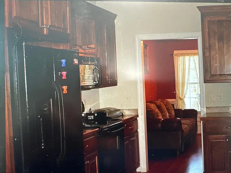 311 Pinecroft Dr — Photo 7