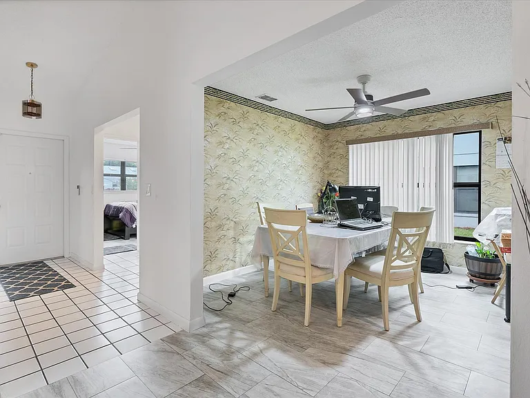 4732 Blackberry Dr — Photo 12