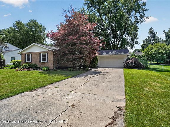 4th image of 1625 Pebblestone Dr