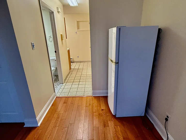 2528 Christian St #3 — Photo 22
