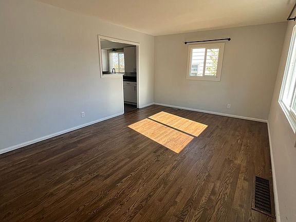 2nd image of 1325 W Center Ave