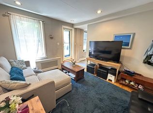 52 Phillips St APT 2, Boston, MA 02114