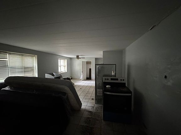 4th image of 2025 W Granville Ave APT 114
