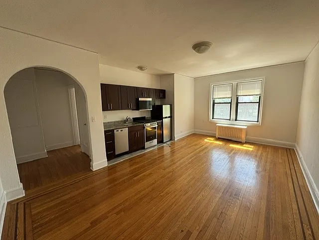 7 East Ave — Photo 4