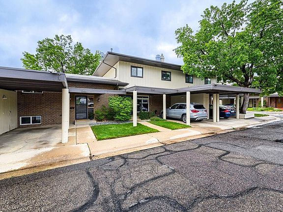 2nd image of 1546 Greenbriar Blvd