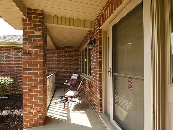 5th image of 2302 Bluestone Bay Dr
