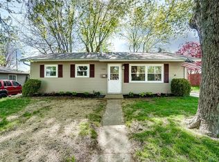 1216 Frost Cir, Xenia, OH 45385