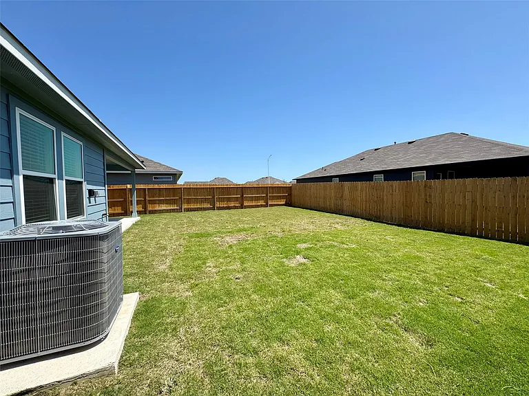 1714 Windsor Blvd — Photo 38