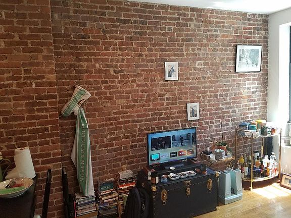 3rd image of 214 E 90th St APT 3ER
