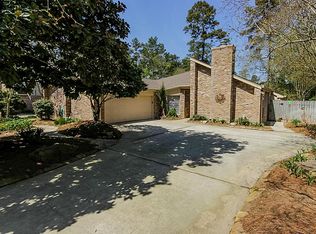 49 Eagle Ct, Spring, TX 77380