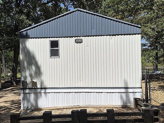 2nd image of 10980 Deen Rd