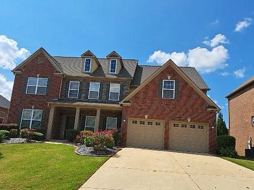 5 bed, 3.5 bath, 4981 sqft, $3,500 — Photo 3