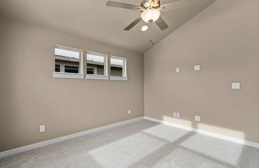 Building Photo - 2541 NW Teak Ave