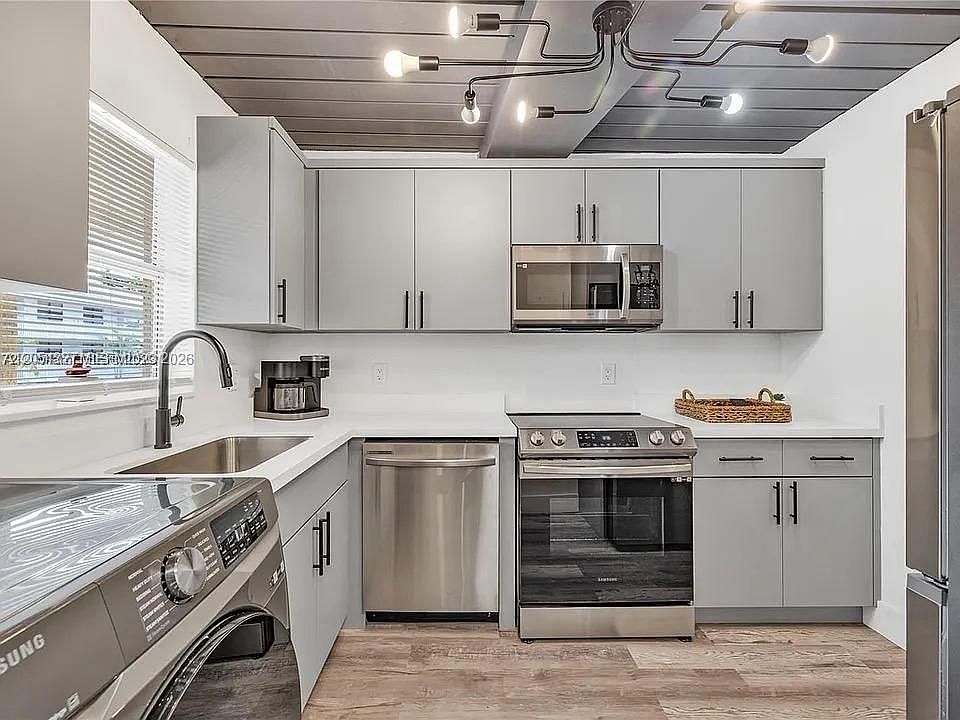 1st image of 5090 SW 64th Ave APT 205