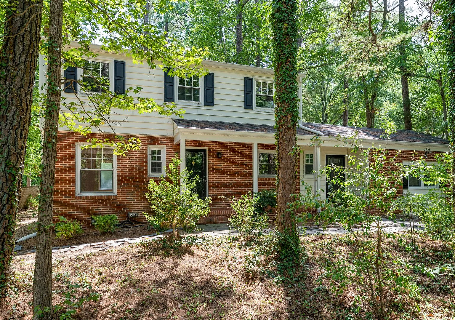 Spacious 4 Bedroom & 3.5 Bath Home in Duke Forest! — Photo 1