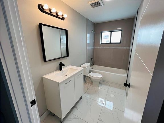 5th image of 1706 NW 69th Ter #1706