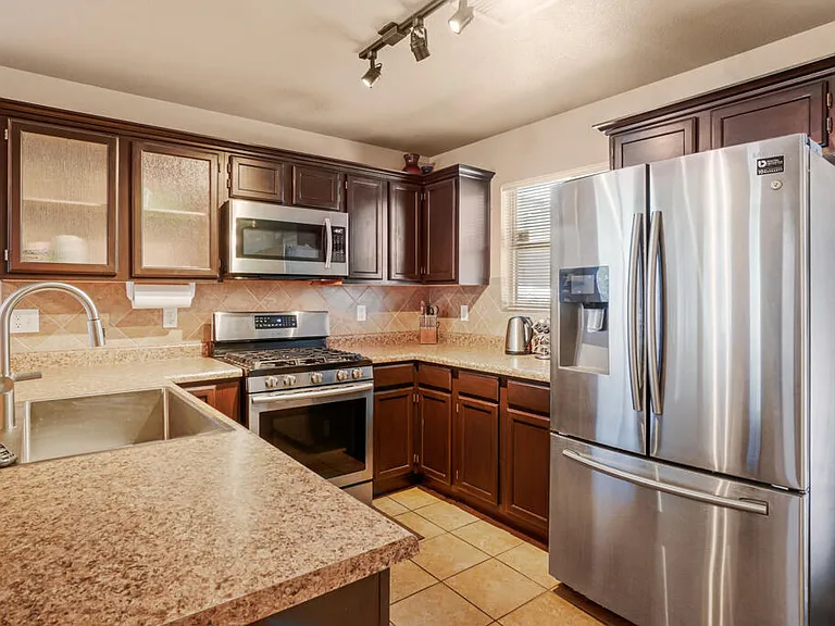 5905 Redstone Mesa Ct — Photo 10