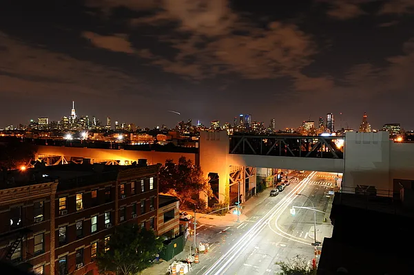 Rented by Premier Metro Realty Corp | media 37