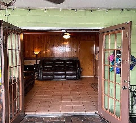 5th image of 1022 Brockway Ave