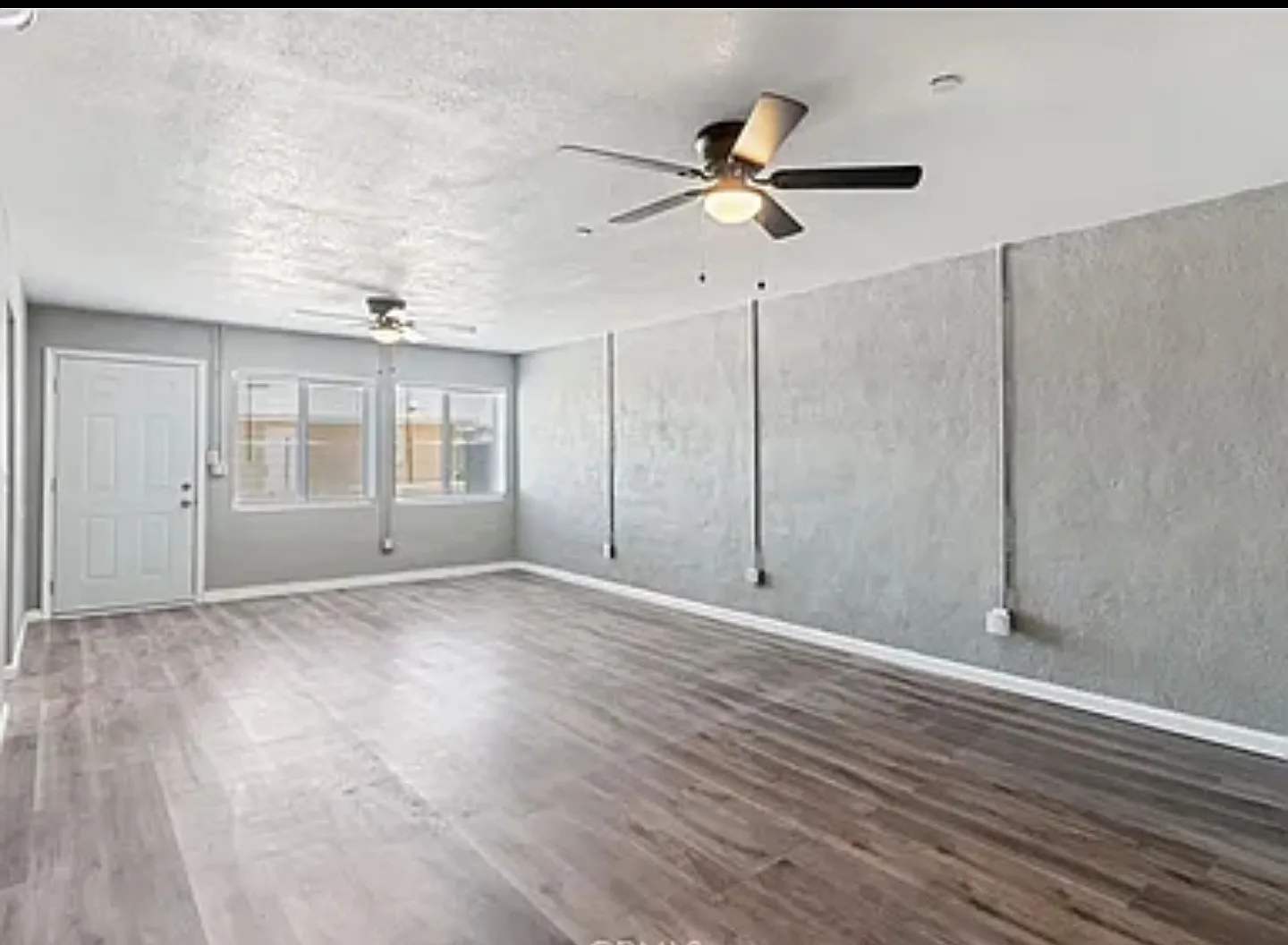 211 W Buena Vista St — Photo 3