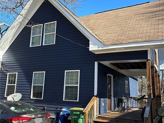 2nd image of 476 1st St