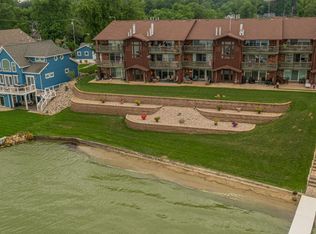 8121 Lake Shore Dr APT 3, Cedar Lake, IN 46303