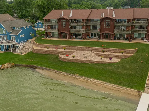 8121 Lake Shore Dr APT 3, Cedar Lake, IN 46303