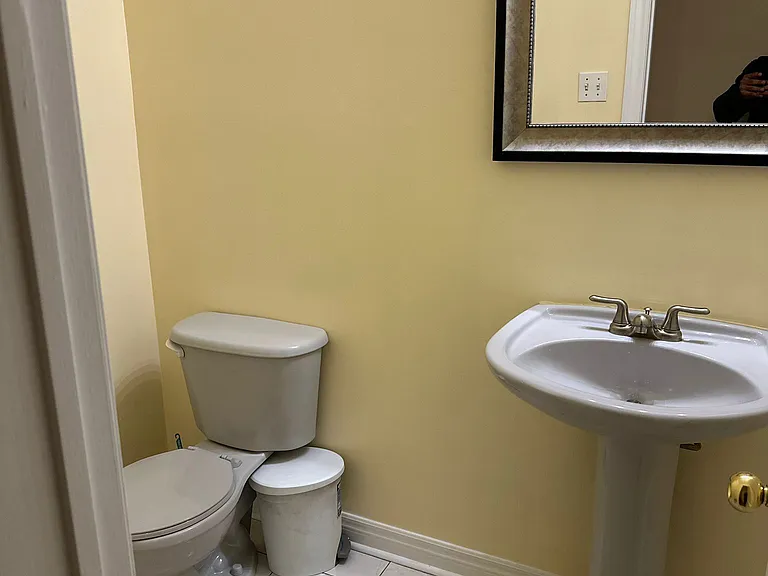 544 Matisse Pl — Photo 26