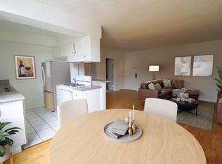 Remodeled apartments *Hardwood Floors* *Intercom* *Garage parking*, Los Angeles, CA 90020