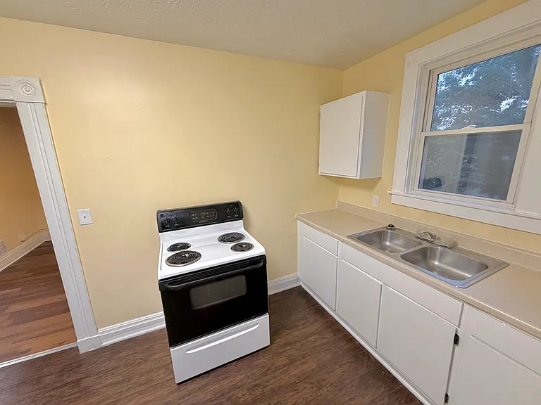 221 N Miami Ave #2 — Photo 6