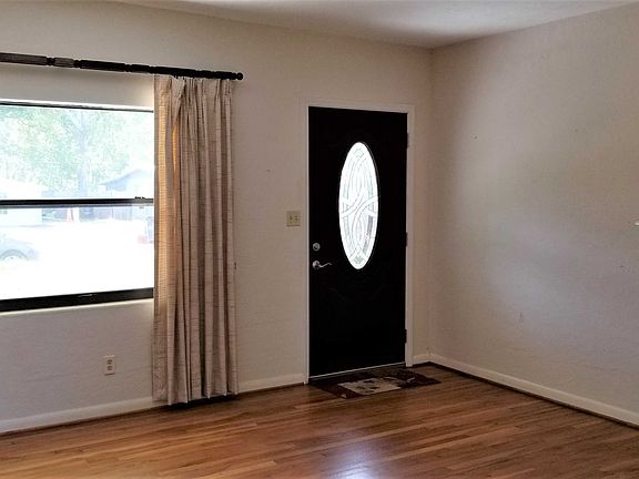 3rd image of 4321 Elderberry Dr