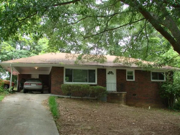 1042 Holly Cir, Forest Park, GA 30297