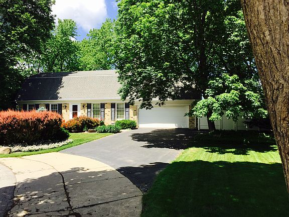 3rd image of 11340 Underwood Ct