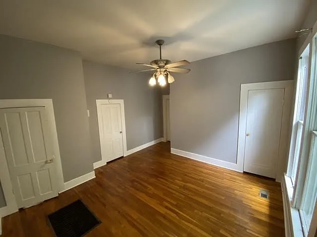 3 bed, 2.0 bath, 1860 sqft, $1,350 — Photo 4