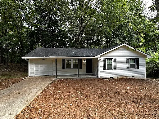 3 bed, 1340 sqft, $1,550 — Photo 1