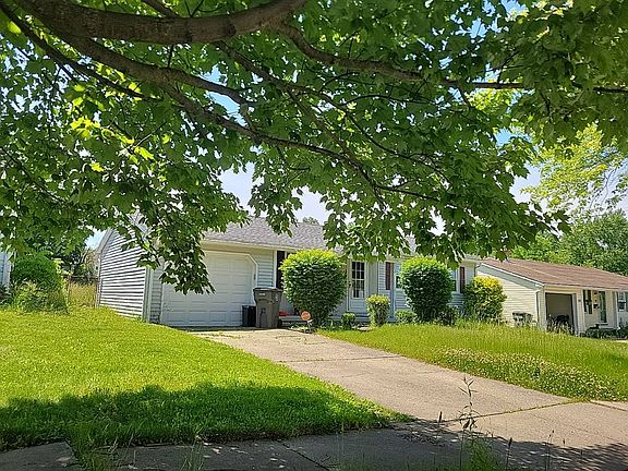 3rd image of 706 Rhoda Ave