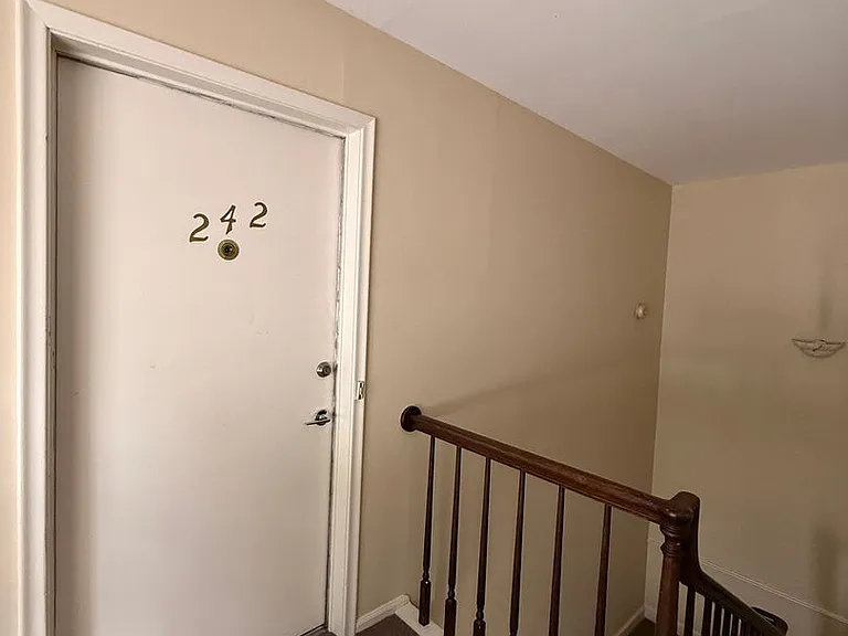 3730 Fairfield Ave #242 — Photo 21
