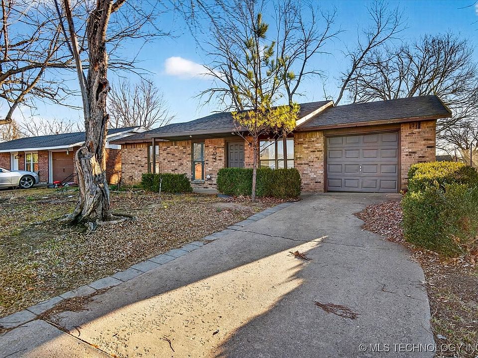 1st image of 504 Highland Dr