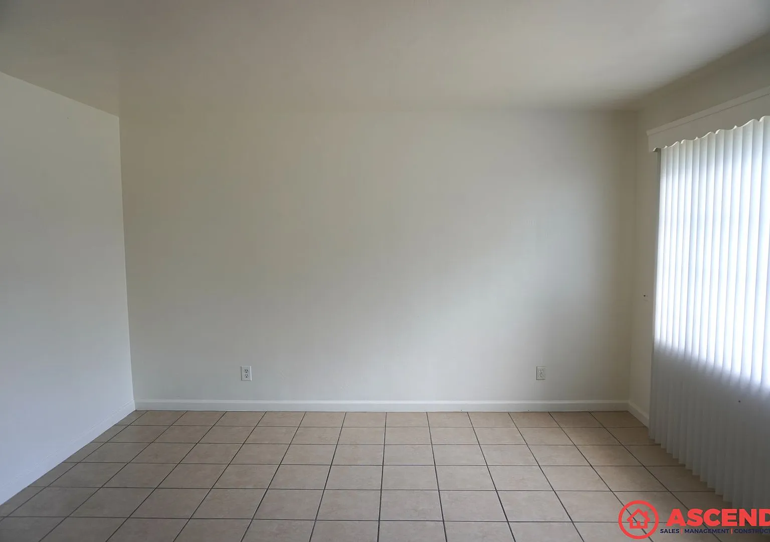 3820 Bryn Mawr Dr — Photo 3