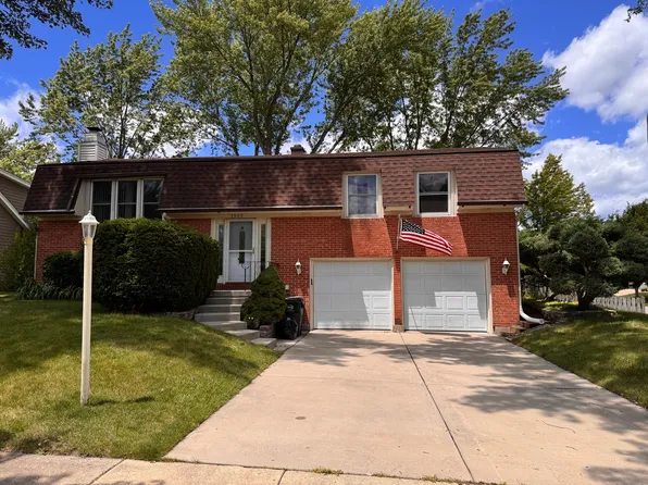 3990 Hudson Dr, Hoffman Estates, IL 60192