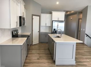 1004 NE 21st St, Grimes, IA 50111