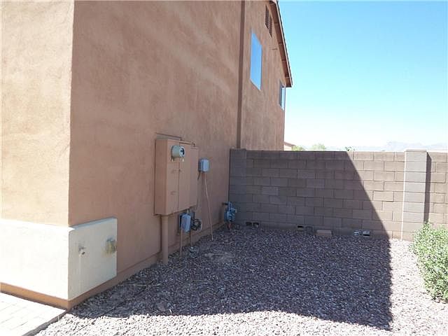 2nd image of 3814 N Fallon Ct