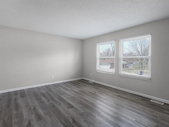 3rd image of 12687 Tremblewood Dr