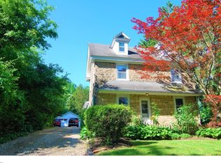 810 Pen Ambler Rd, Penllyn, PA 19422