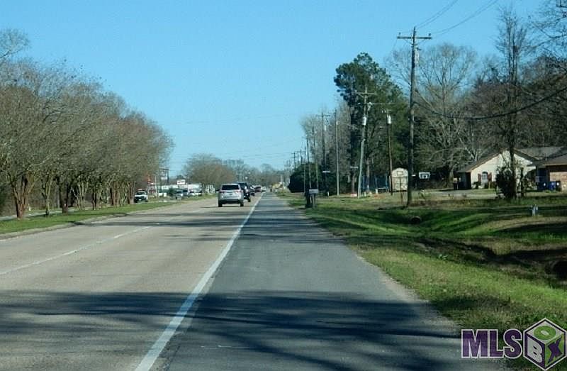 2nd image of Main St