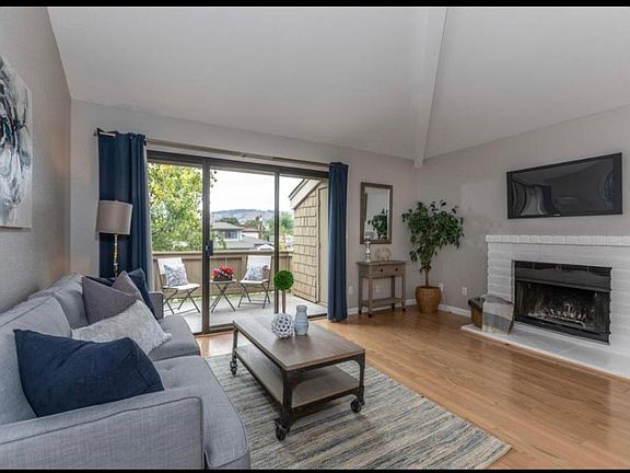 4th image of 5693 Makati Cir
