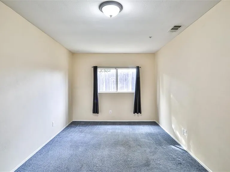 15544 Esther St — Photo 11